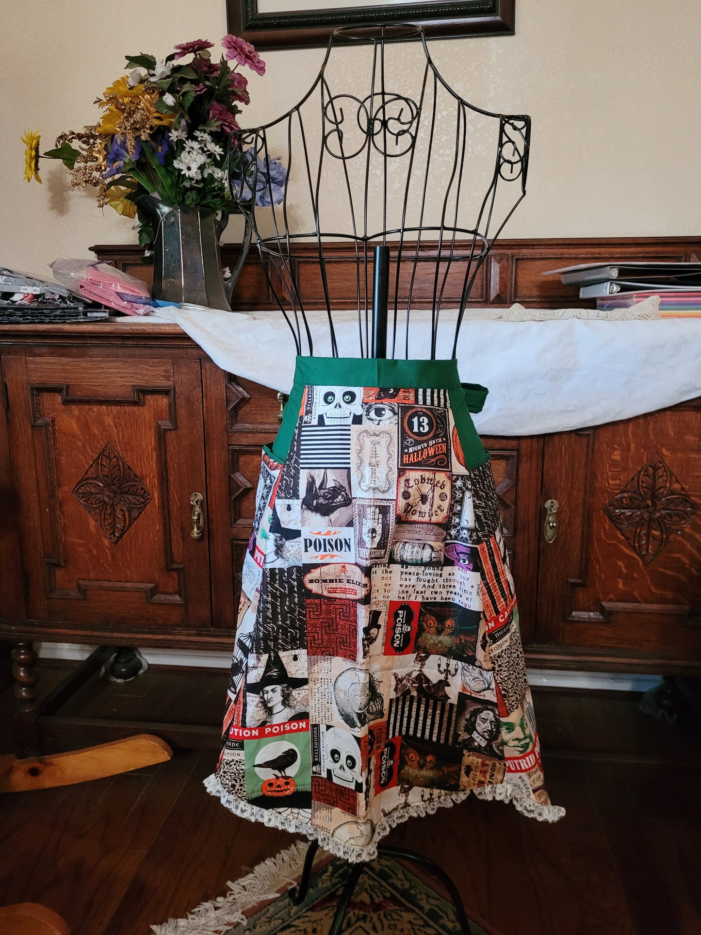 13 Wishes Tulip Apron