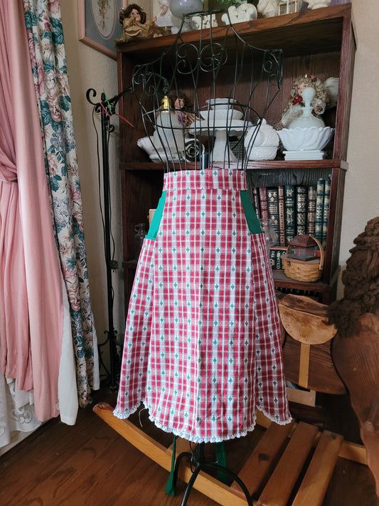 Country Christmas Tulip Hostess Apron